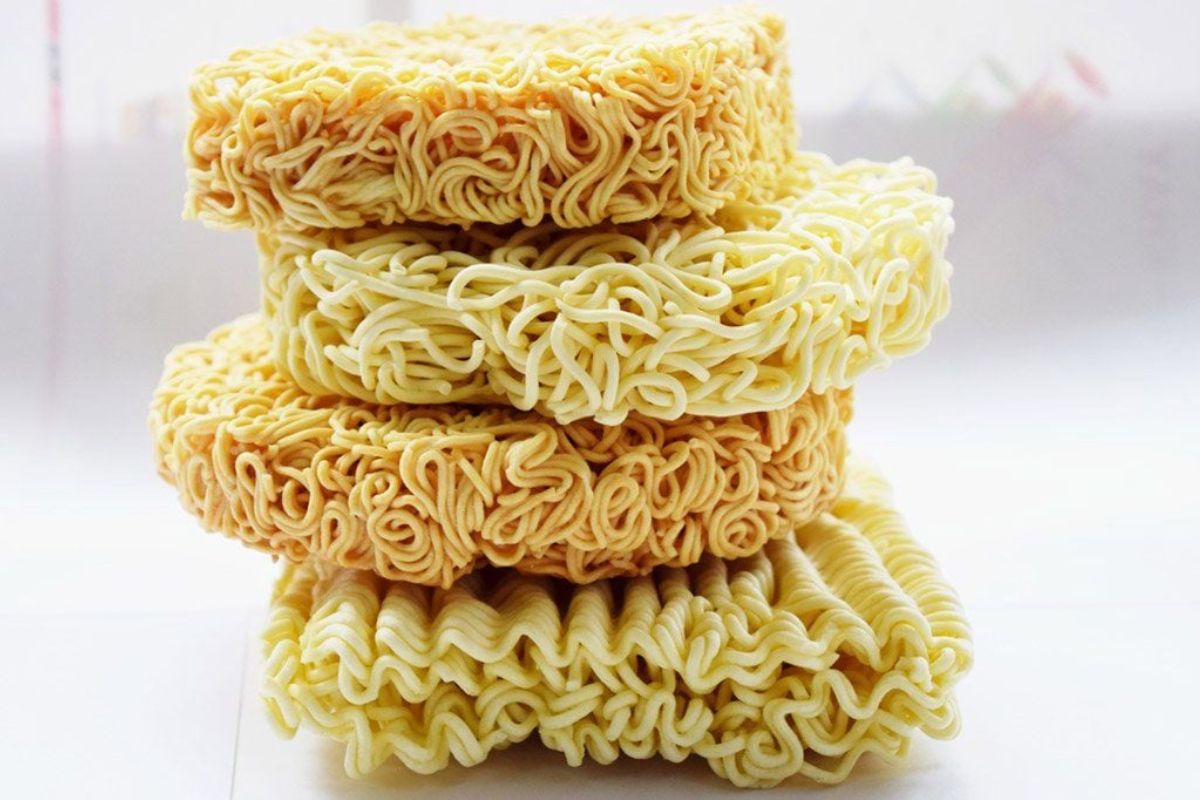 Những món ăn vặt không tốt cho mẹ sau sinh