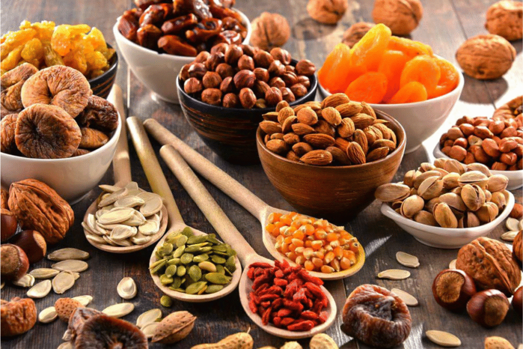 Top 5 lợi ích khi ăn đồ ăn vặt sau sinh mà mẹ bỉm nên biết